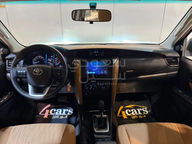 2024 تويوتا فورشنر جي اكس