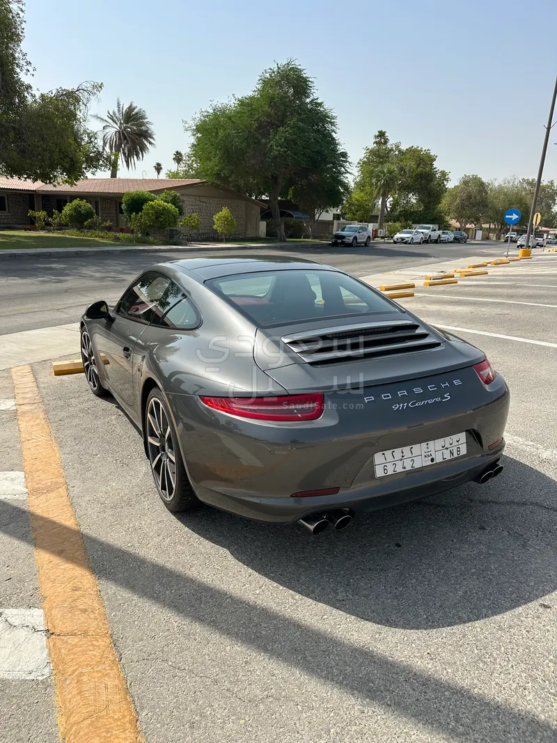 2012 بورش 911 كاريرا اس
