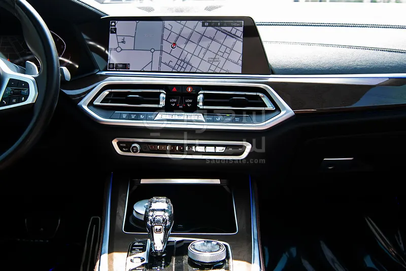 2022 بي ام دبليو الفئة اكس 5 إم كت