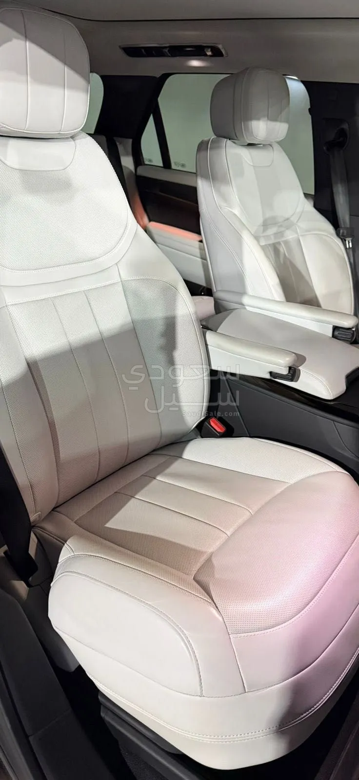 2023 لاند روفر رينج روفر سبورت اس اي