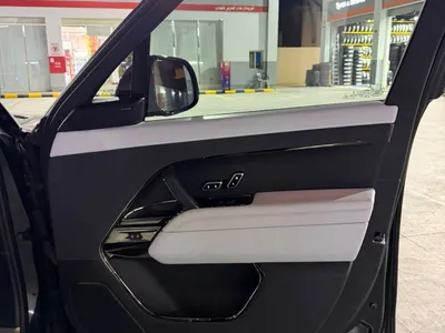 2023 لاند روفر رينج روفر سبورت اس اي