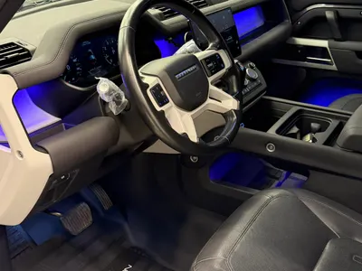 2022 لاند روفر ديفيندر اس