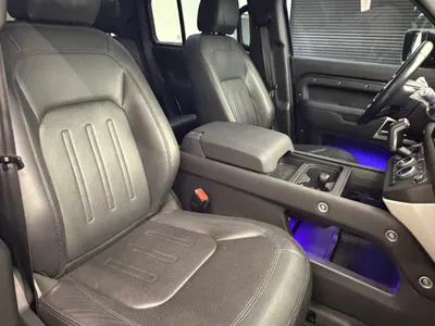 2022 لاند روفر ديفيندر اس