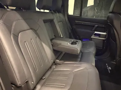 2022 لاند روفر ديفيندر اس