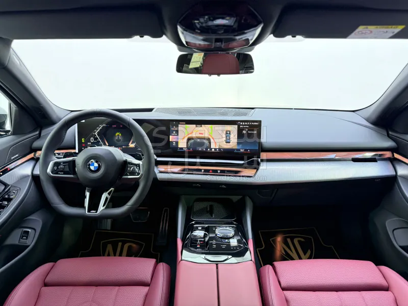 2026 بي ام دبليو الفئة الخامسة 520 أي