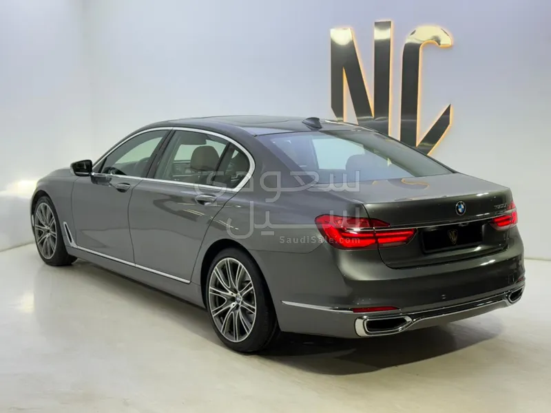 2017 بي ام دبليو الفئة السابعة 730 إل أي