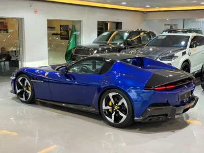 2025 فيراري 12 سيليندر