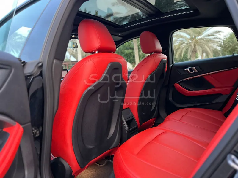 2022 بي ام دبليو الفئة الثانية 218 أي