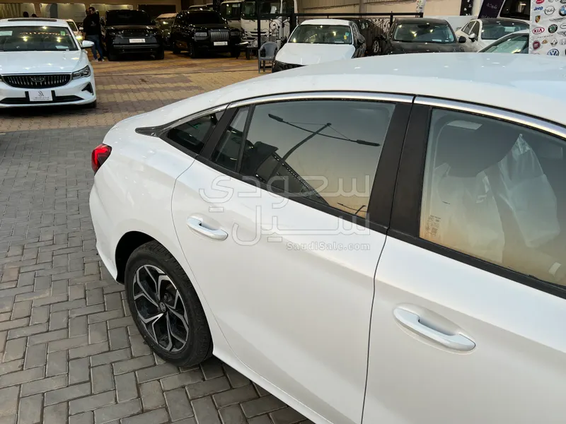 2024 ام جي جي تي