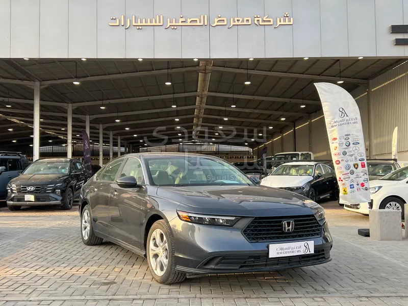 2025 هوندا اكورد ال اكس