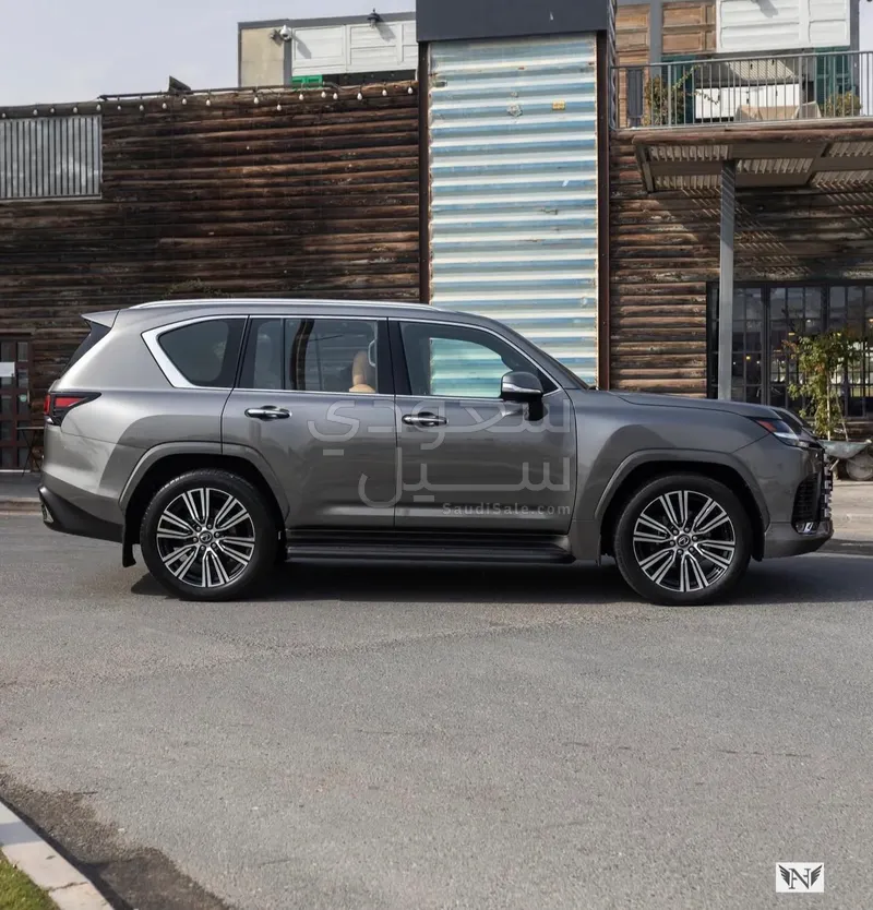 2024 Lexus LX 600