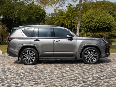 2024 لكزس إل إكس 600