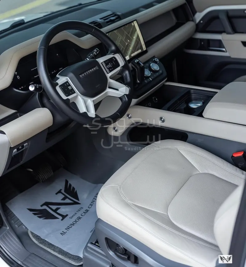 2024 لاند روفر ديفيندر 90