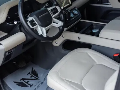 2024 لاند روفر ديفيندر 90