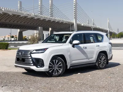 2025 لكزس إل إكس 600