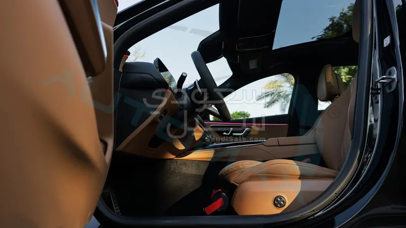 2026 مرسيدس - بنز إي 300 أي إم جي