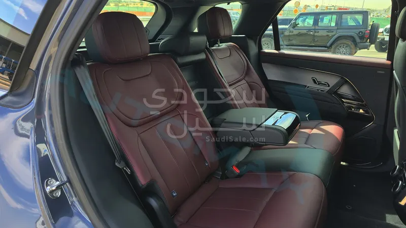 2025 لاند روفر رينج روفر سبورت اس اي