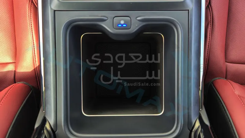 2025 لاند روفر رينج روفر سبورت اس اي