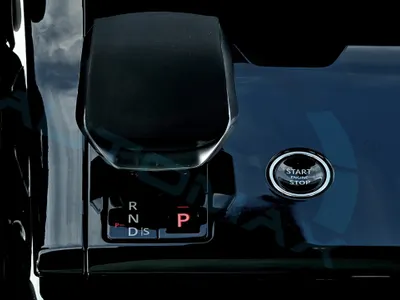 2025 لاند روفر رينج روفر سبورت اس اي