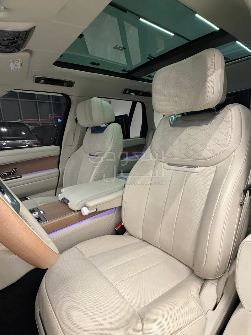 2023 لاند روفر رينج روفر اس في اوتوبيوغرافي