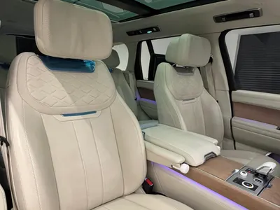 2023 لاند روفر رينج روفر اس في اوتوبيوغرافي