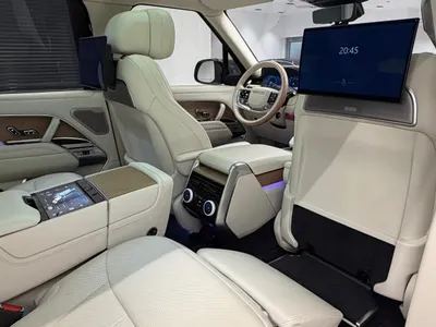 2023 لاند روفر رينج روفر اس في اوتوبيوغرافي