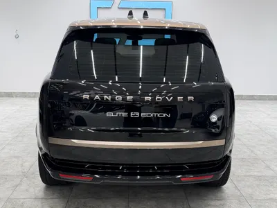 2023 لاند روفر رينج روفر اس في اوتوبيوغرافي