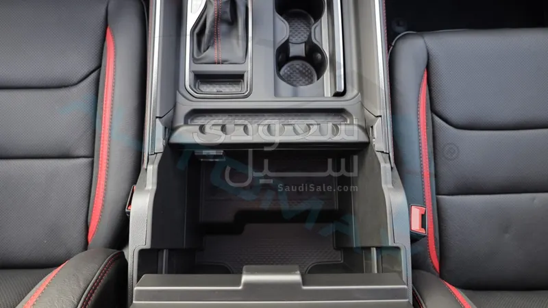 2025 دودج رام تي ار اكس