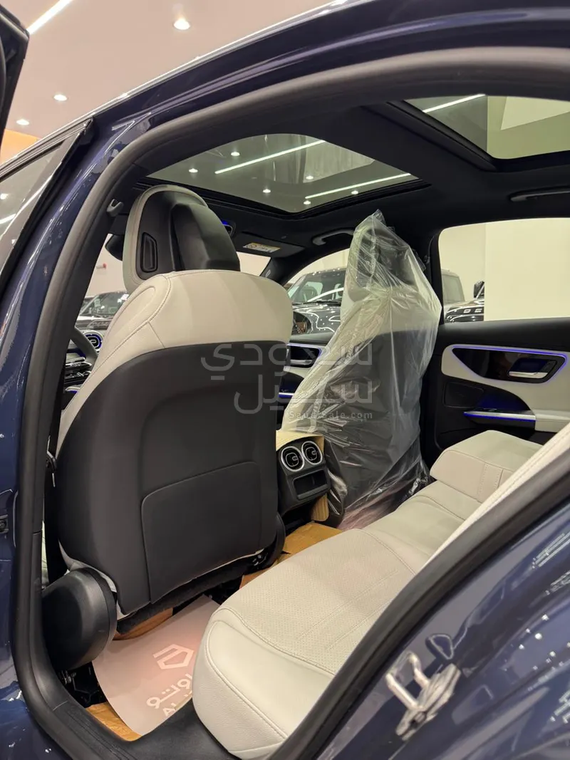 2025 مرسيدس - بنز سي 200