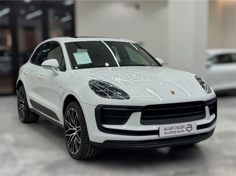 2024 بورش ماكان تي