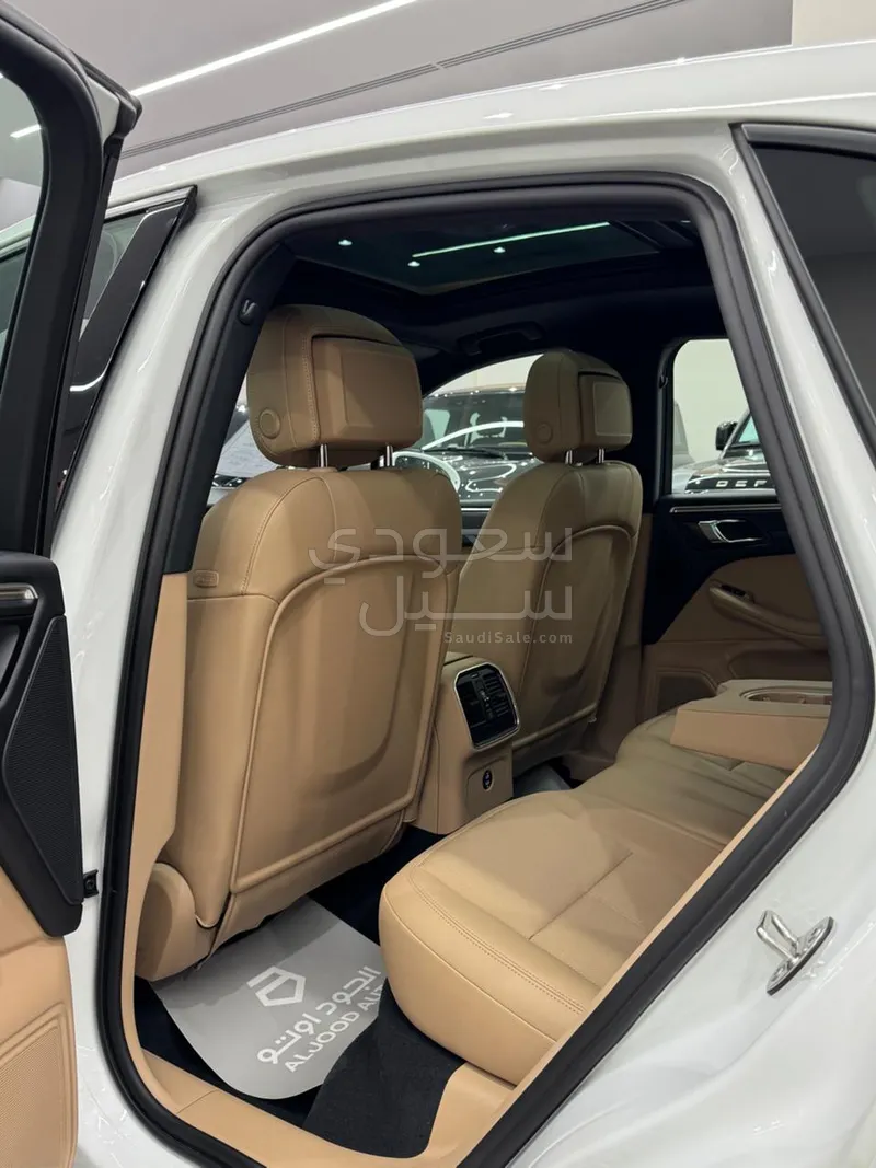 2024 بورش ماكان تي