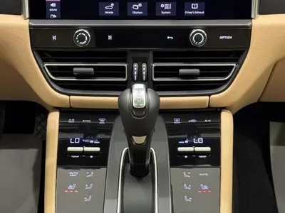 2024 بورش ماكان تي