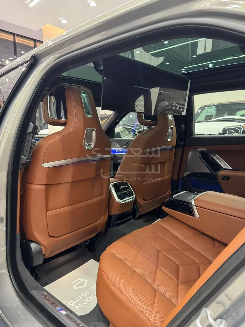 2026 بي ام دبليو الفئة السابعة 735أي