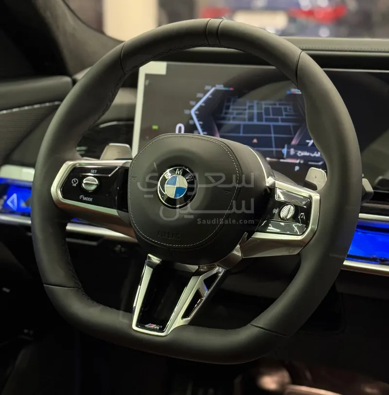 2026 بي ام دبليو الفئة السابعة 735أي