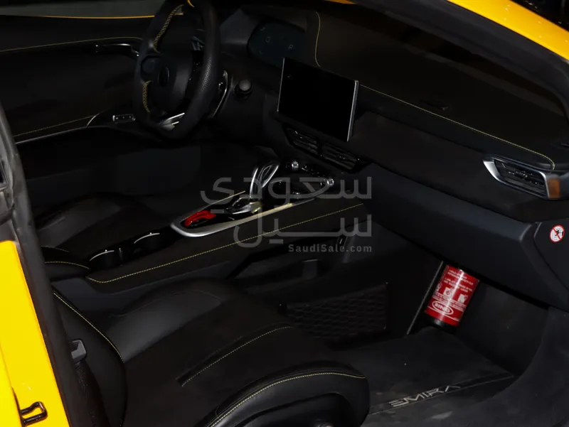 2025 لوتس اميرا فرست ادشن