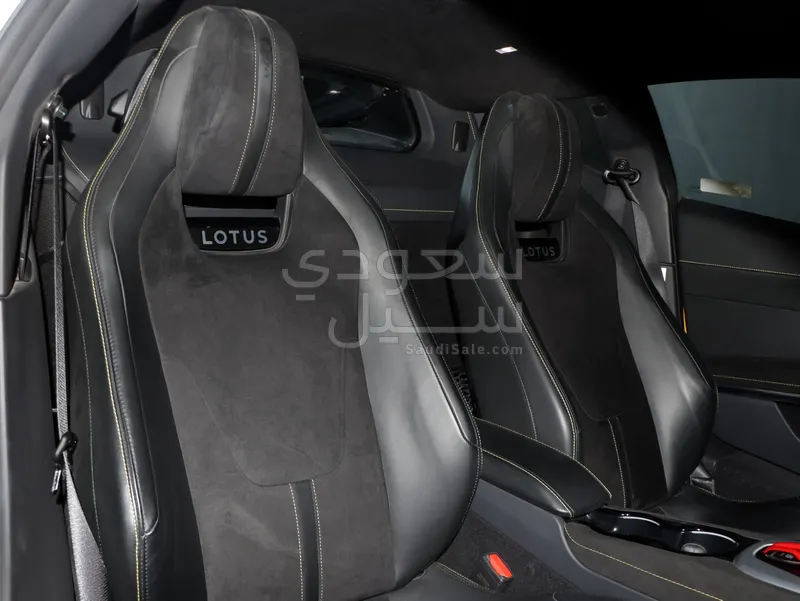 2025 لوتس اميرا فرست ادشن