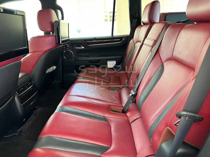 2018 لكزس إل إكس 570 اس