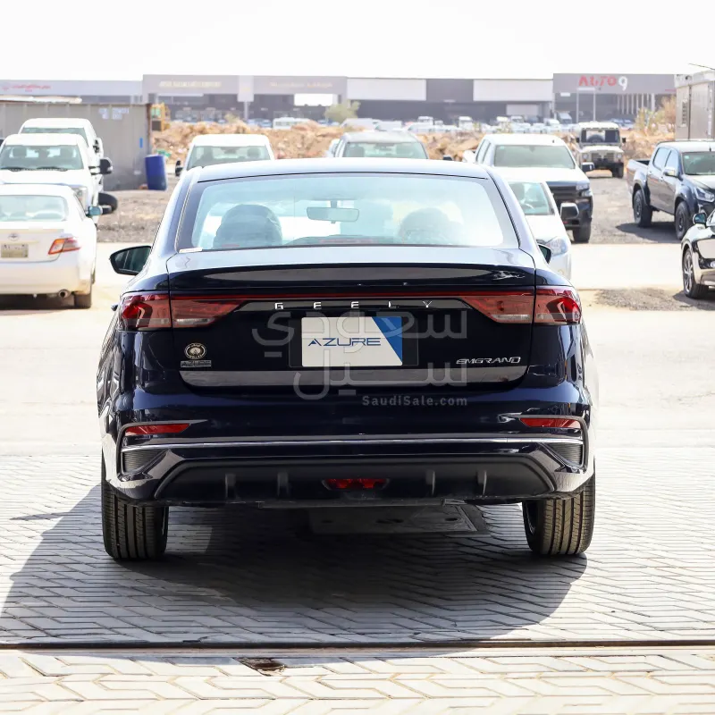 2025 جيلي امجراند