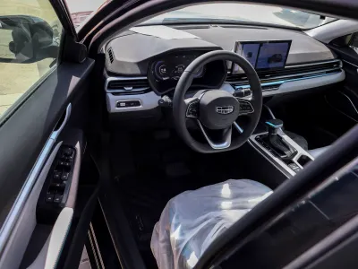 2025 جيلي امجراند