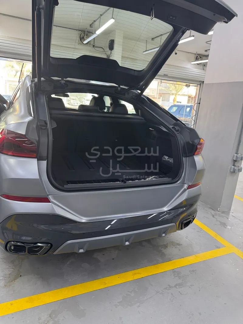 2024 بي ام دبليو الفئة اكس 6 إم