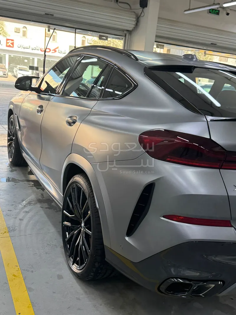 2024 بي ام دبليو الفئة اكس 6 إم