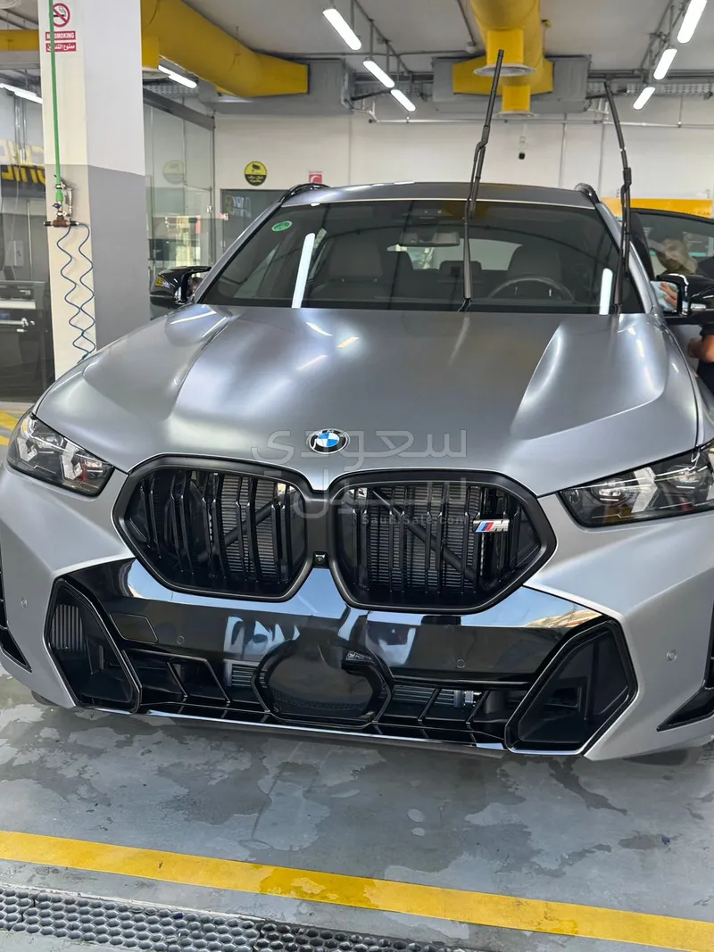 2024 بي ام دبليو الفئة اكس 6 إم