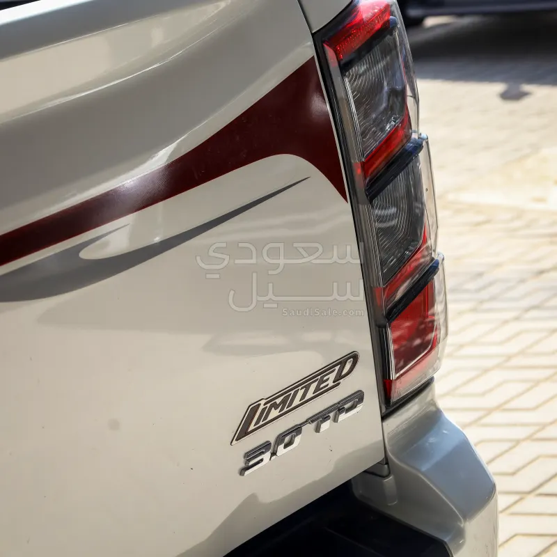 2025 ايسوزو دي ماكس غمارتين