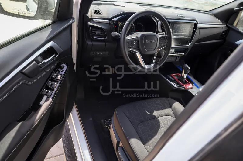 2025 ايسوزو دي ماكس غمارتين