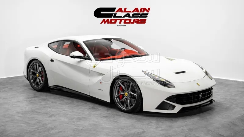 2016 فيراري اف 12 بيرلينيتا