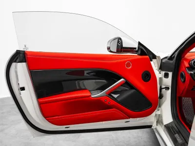 2016 فيراري اف 12 بيرلينيتا