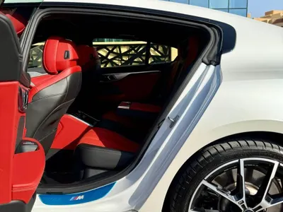 2024 بي ام دبليو الفئة الثامنة 840