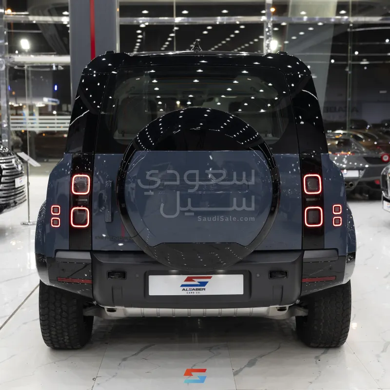 2026 لاند روفر ديفيندر 110