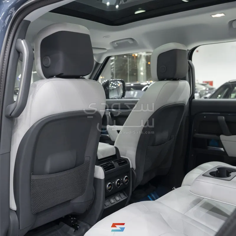 2026 لاند روفر ديفيندر اس اي