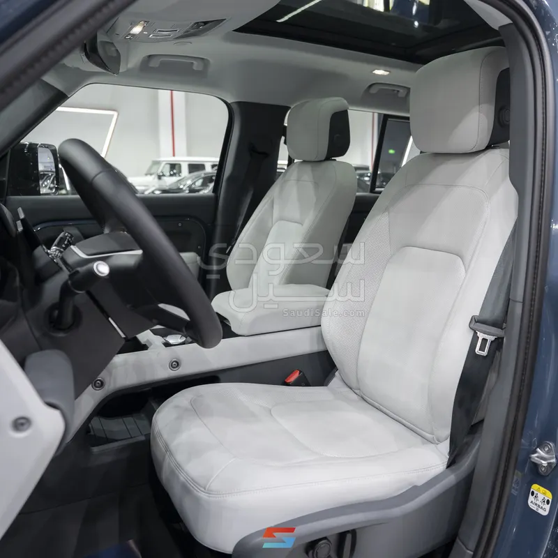 2026 لاند روفر ديفيندر اس اي